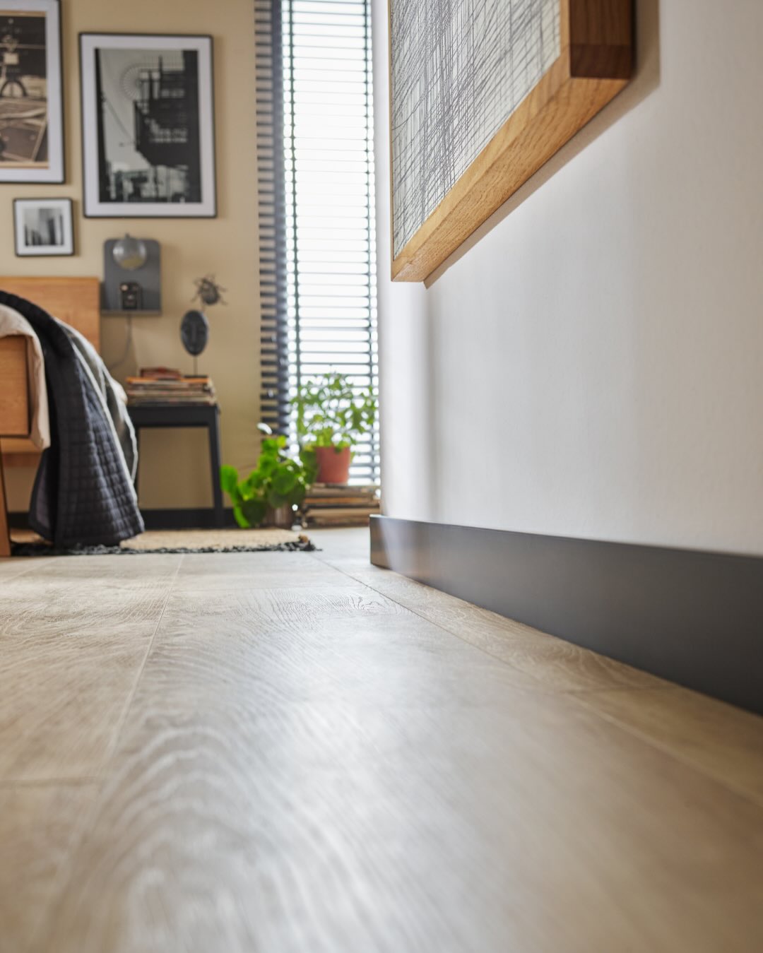 VOX Espumo Skirting Board ESP205 Anthracite